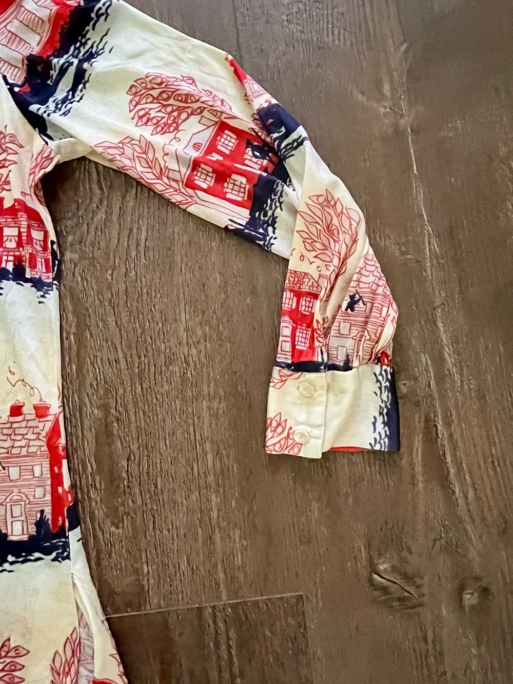 Graff California Wear red + cream button up blouse with a fun print #california - Picture 6 of 8